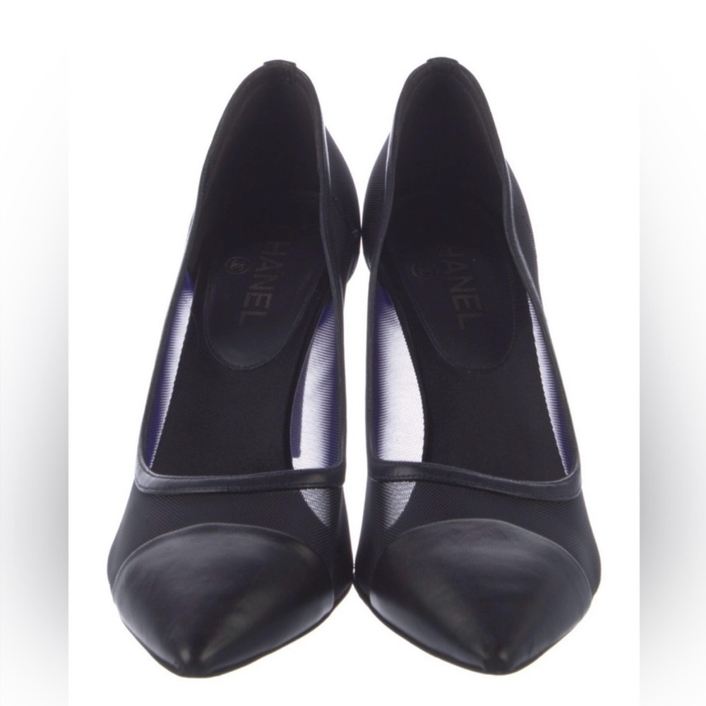 CHANEL Mesh Cap Toe Pumps 39.5 Navy CC Logo Heels Cruise 2014 Karl Lagerfeld - Picture 4 of 15